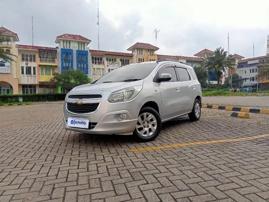 TDP 4,JT Chevrolet Spin 1.5 LTZ Bensin-AT Silver 2013