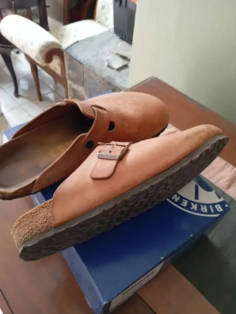 Sepatu sandal kulit brikenstock boston size 44