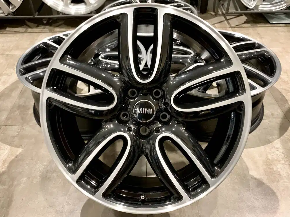 Velg OEM Mini Cooper Countryman JCW F60, R-19, Lebar 8, PCD 5x112