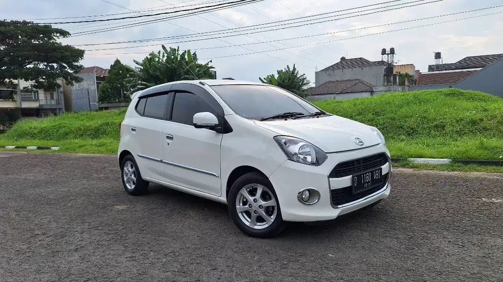 Low KM 97rban!!! Daihatsu Ayla 1.0 X AT Tahun 2017 Istw