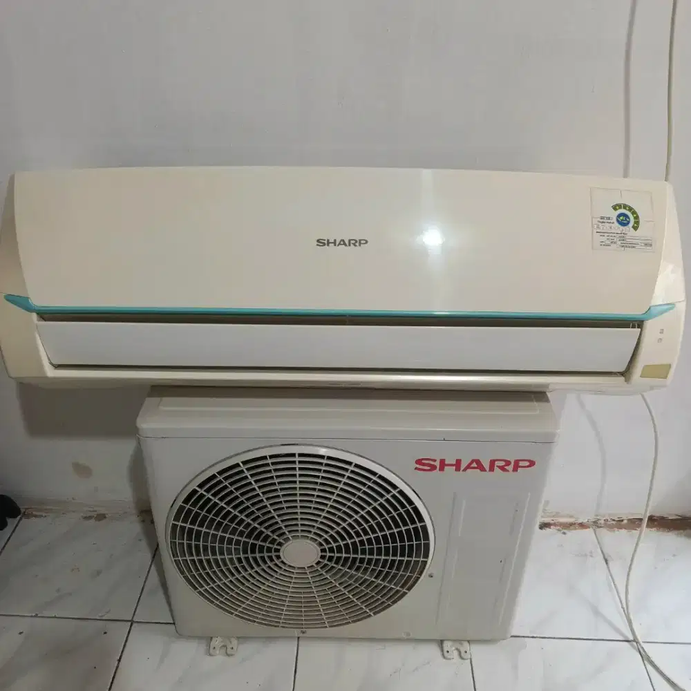 AC 1/2 PK Sharp r32