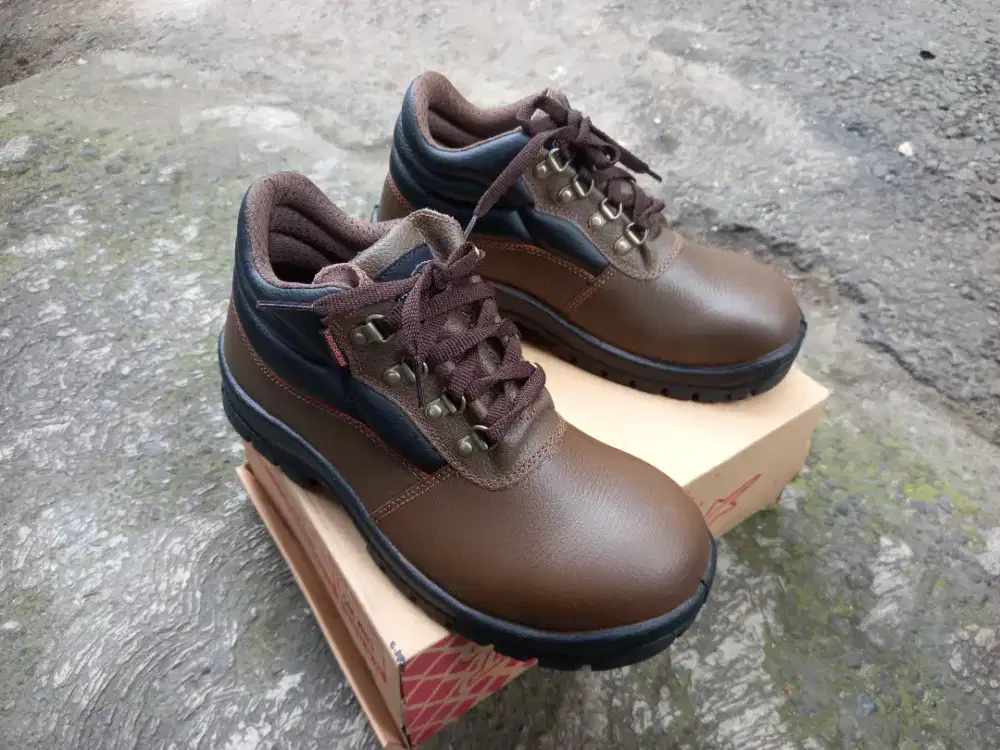 Sepatu safety krusers florida ori size 42