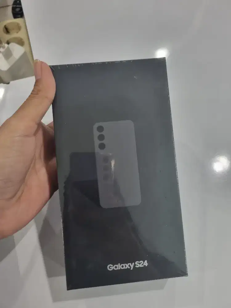 Samsung s24 basic baru (segel)