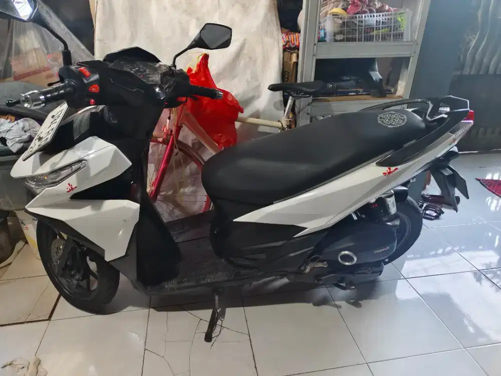 Di jual sepeda motor Vario 125