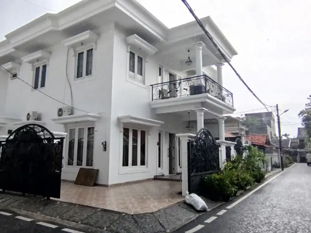 Rumah hoek BAGUS & SIAP HUNI di dalam komplek MERAH DELIMA, Sumur Batu, Kemayoran