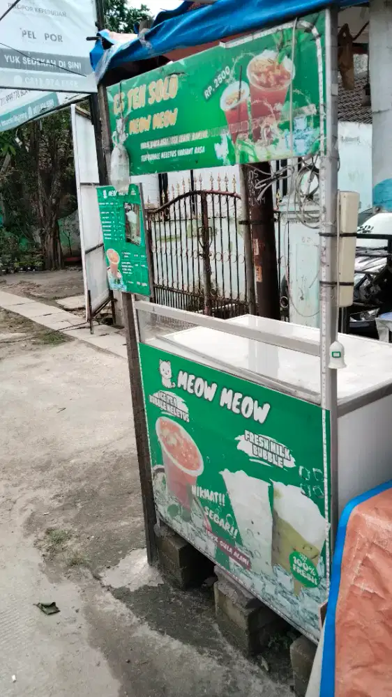 Etalase Minuman ea teh