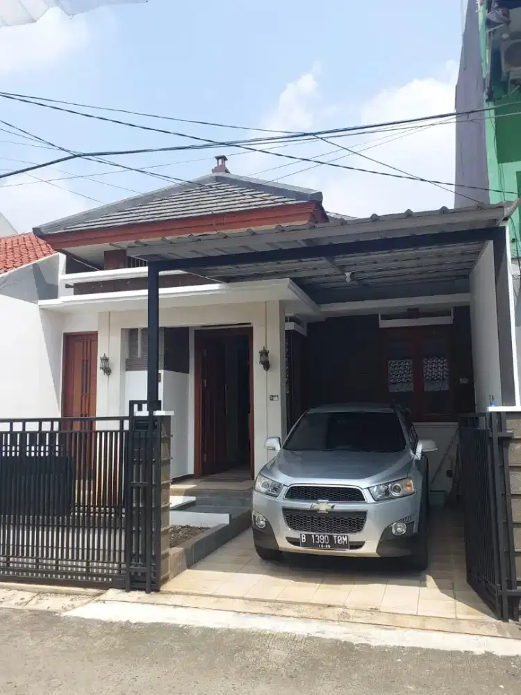DIJUAL RUMAH SIAP HUNI 2 LANTAI di Pondok Bambu Jakarta Timur