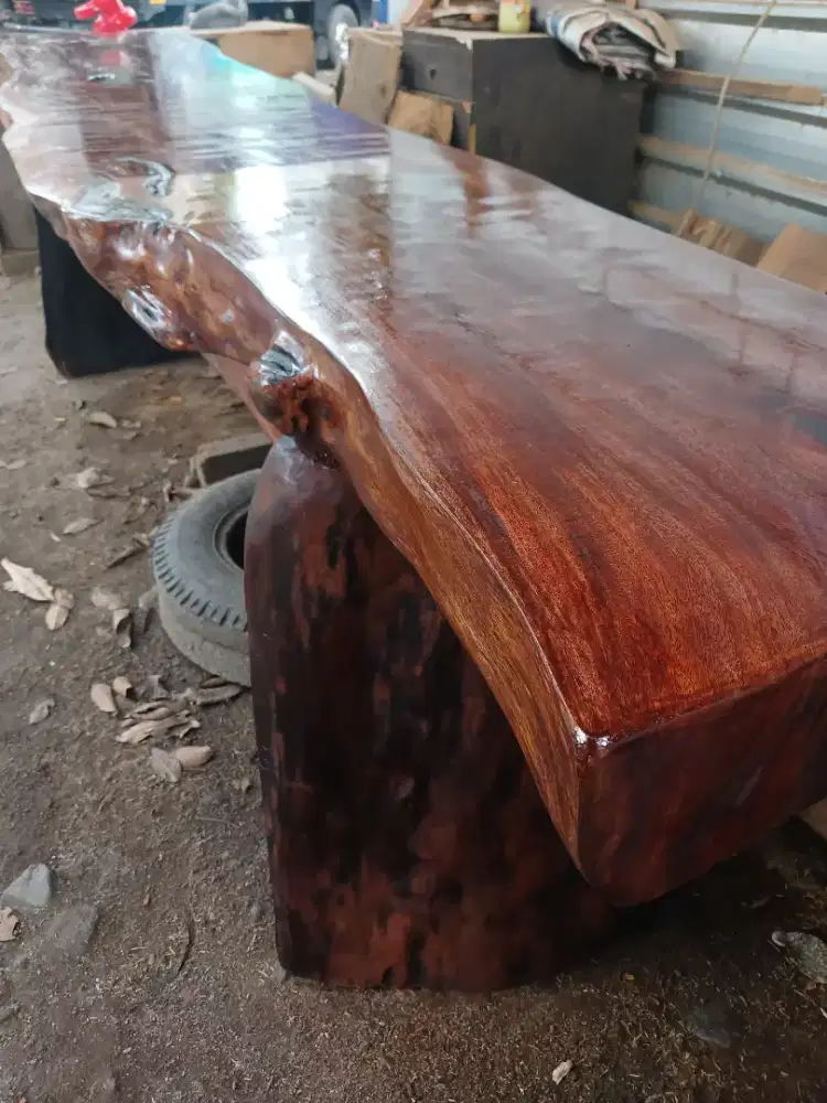 Meja solid tebal dan puanjang juoooz berat mantap polll