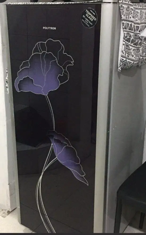 Kulkas bekas polytron 1 pintu
