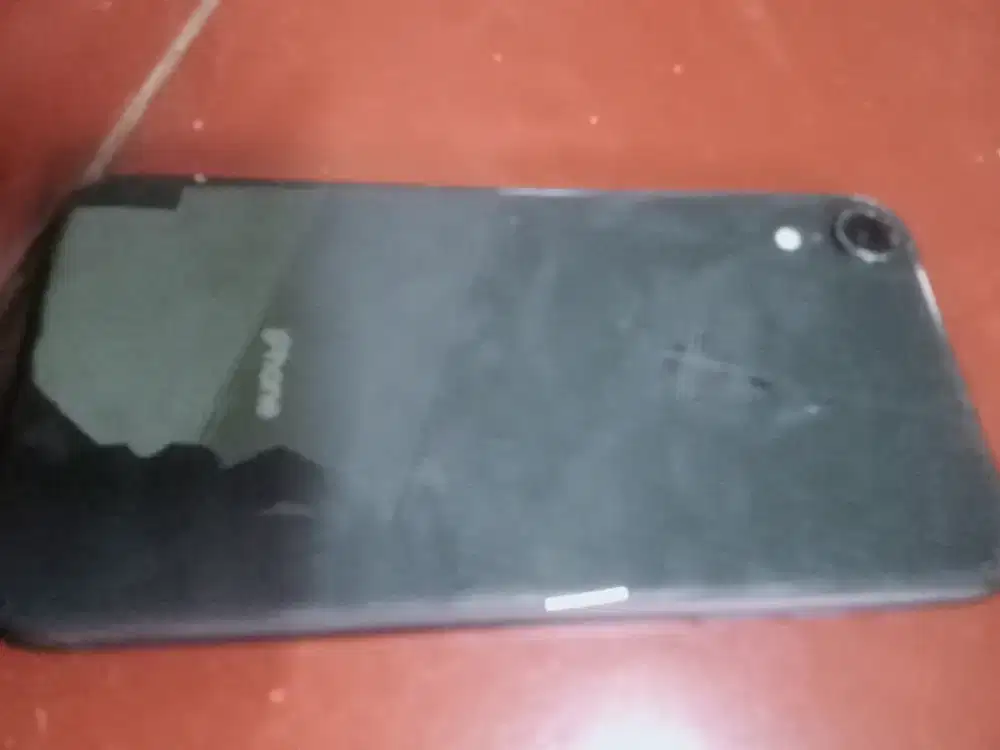 Di jual HP iPhone merk APPLE XR64GB masih normal (batangan) SIAP PAKAI