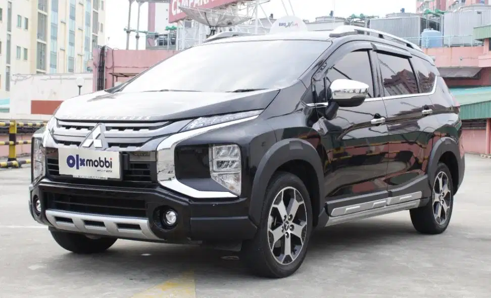 TDP 11JT Mitsubishi Xpander 1.5 Cross Premium Package Bensin-AT 2022