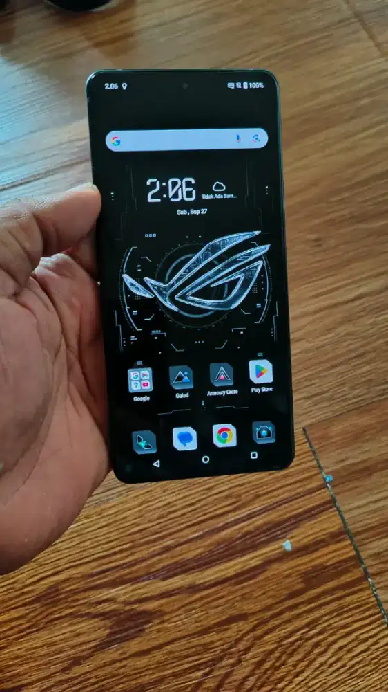 Rog phone 8 12/256 unit only, backdoor belakang retak helai bisa tt hp