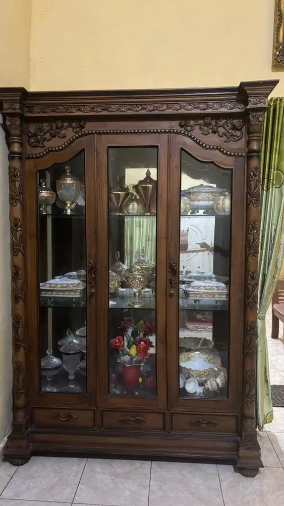 Jual lemari Jati asli