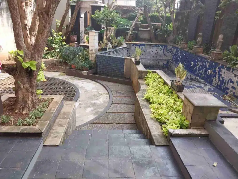 Dijual Rumah Cantik ada kolam renang  Di Cipete dengan  harga promo di awal tahun 2026