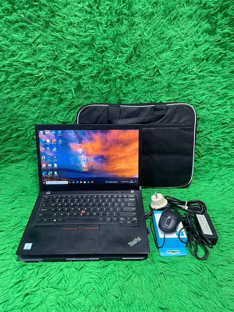 Lenovo Thinkpad T480S.Core i7-8550U normal dan siap langsung pakai