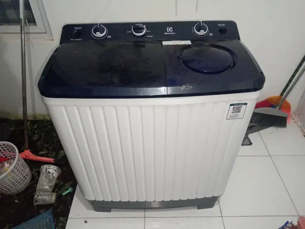 Mesin cuci electrolux kondisi baik