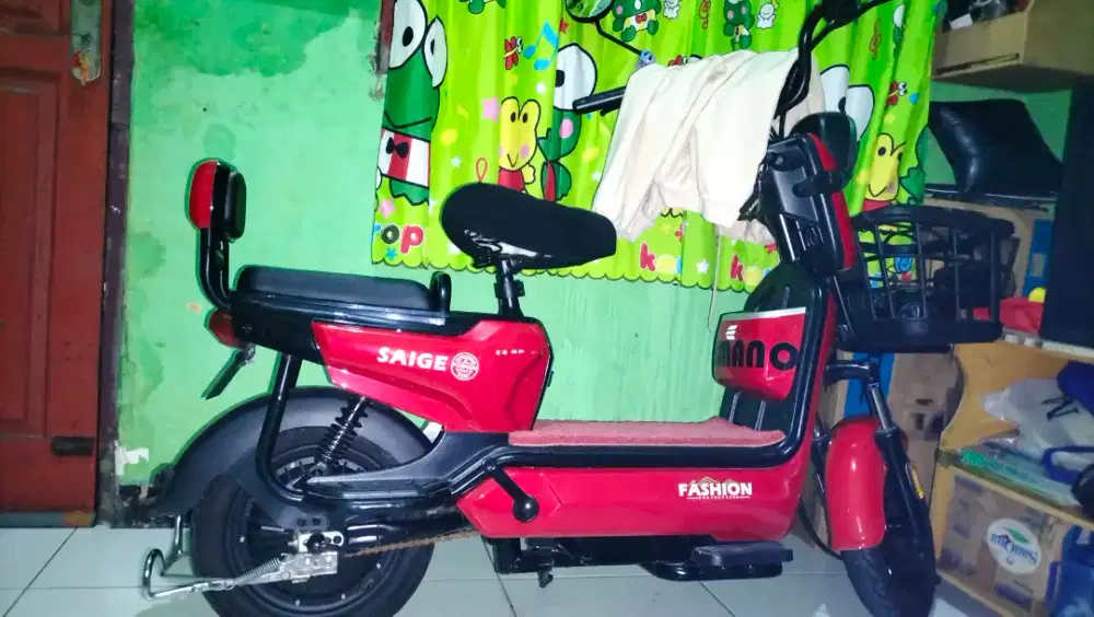 Speda listrik merek saige