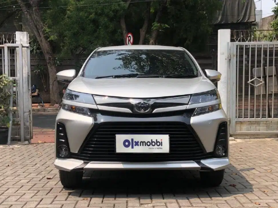 TDP 9,JT Toyota Avanza 1.5 Veloz Bensin-AT Hitam 2020