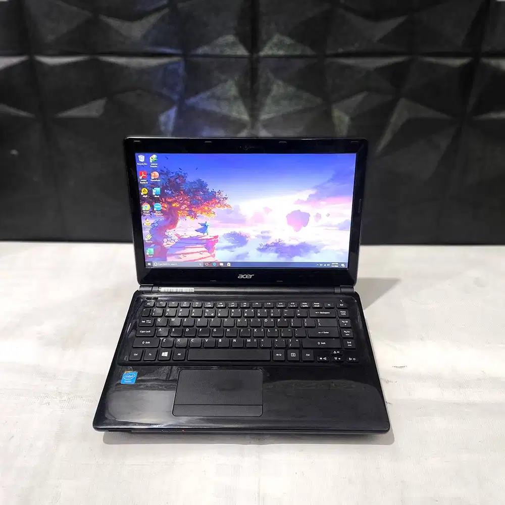 Ready Laptop Acer E1-410 Intel Celeron 4/240GB Normal Siap Pakai