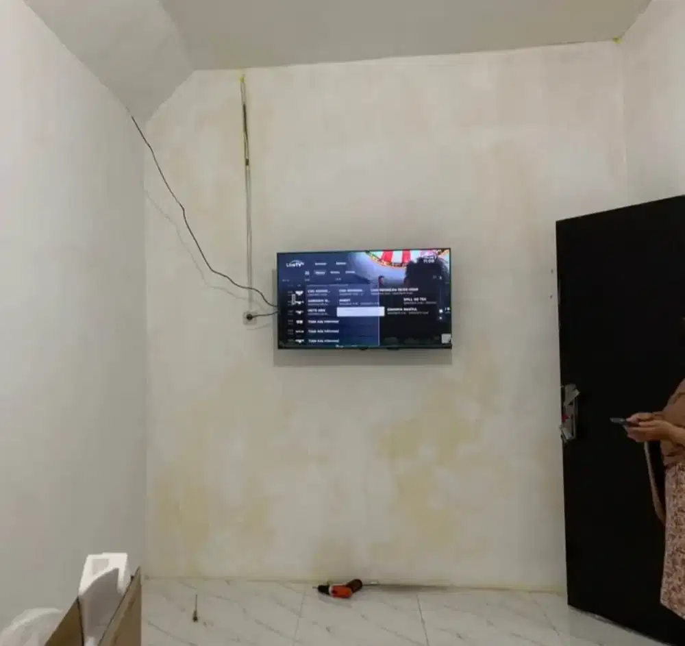 Braket tv, briket tv, breket tv, bracket tv/gantungan tv