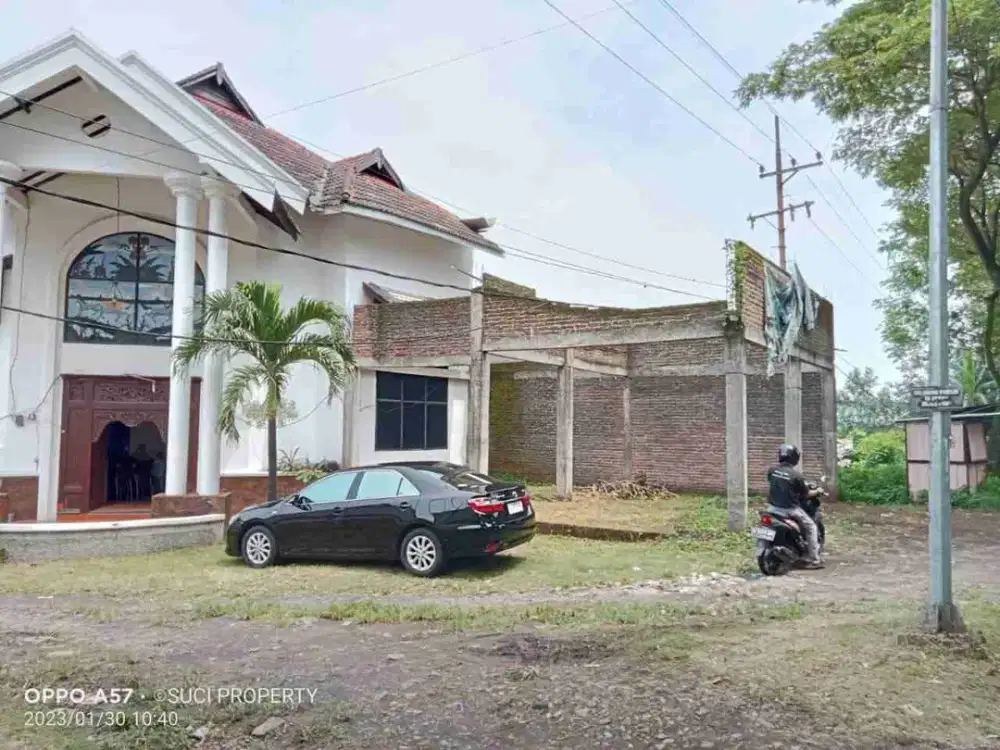 Tempat usaha luas 450 m2 harga 1,3 Milyar, 15 km dari gerbang tol Rembang Pasuruan