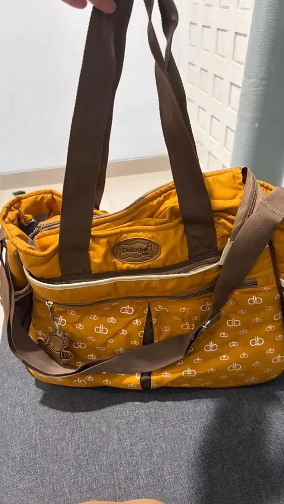 Tas mom n baby to go