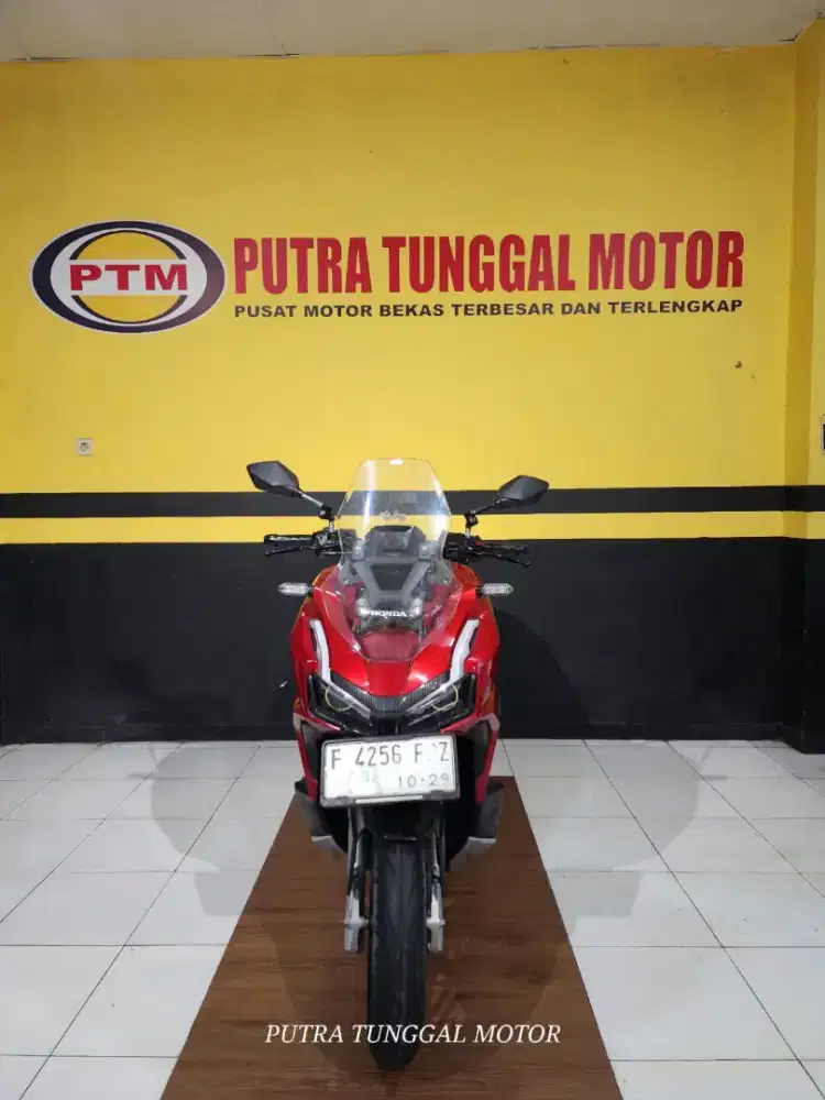 ADV 160 CBS TAHUN 2023(PUTRA TUNGGAL MOTOR)