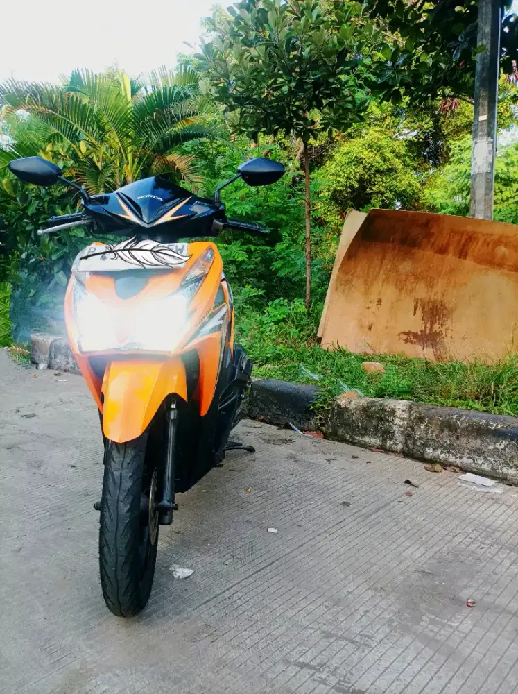 Honda Vario 125 kzr Orange (Langka)