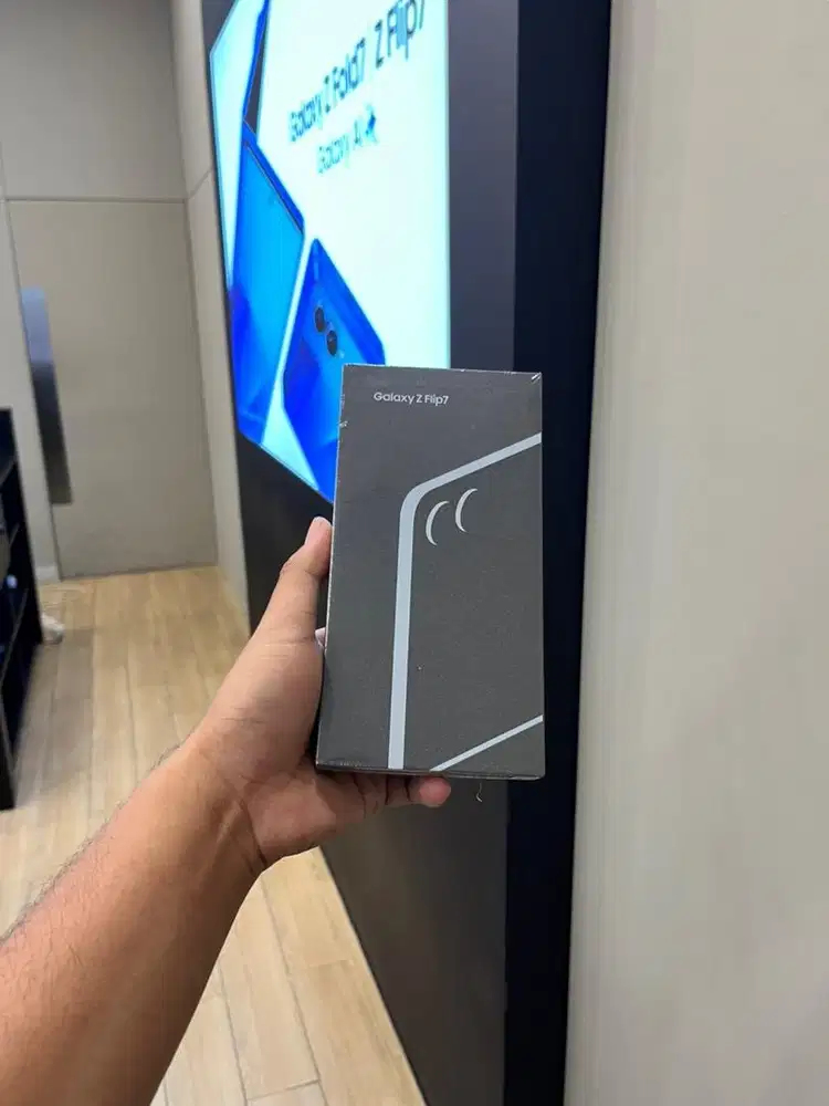 Samsung Galaxy Z Flip 7