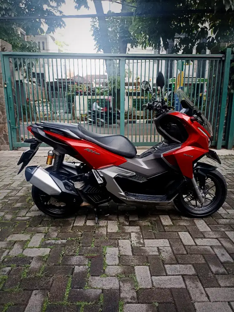 ADV 160,Low KM,kondisi istimewa,Siap tukar tambah