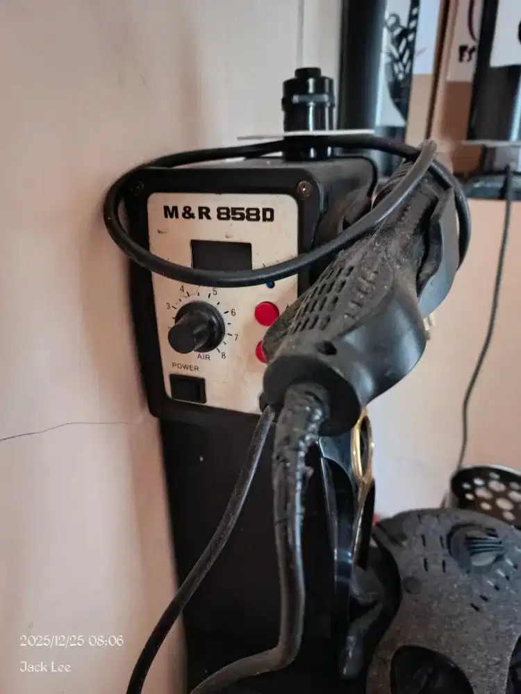 Dijual daripada berdebu