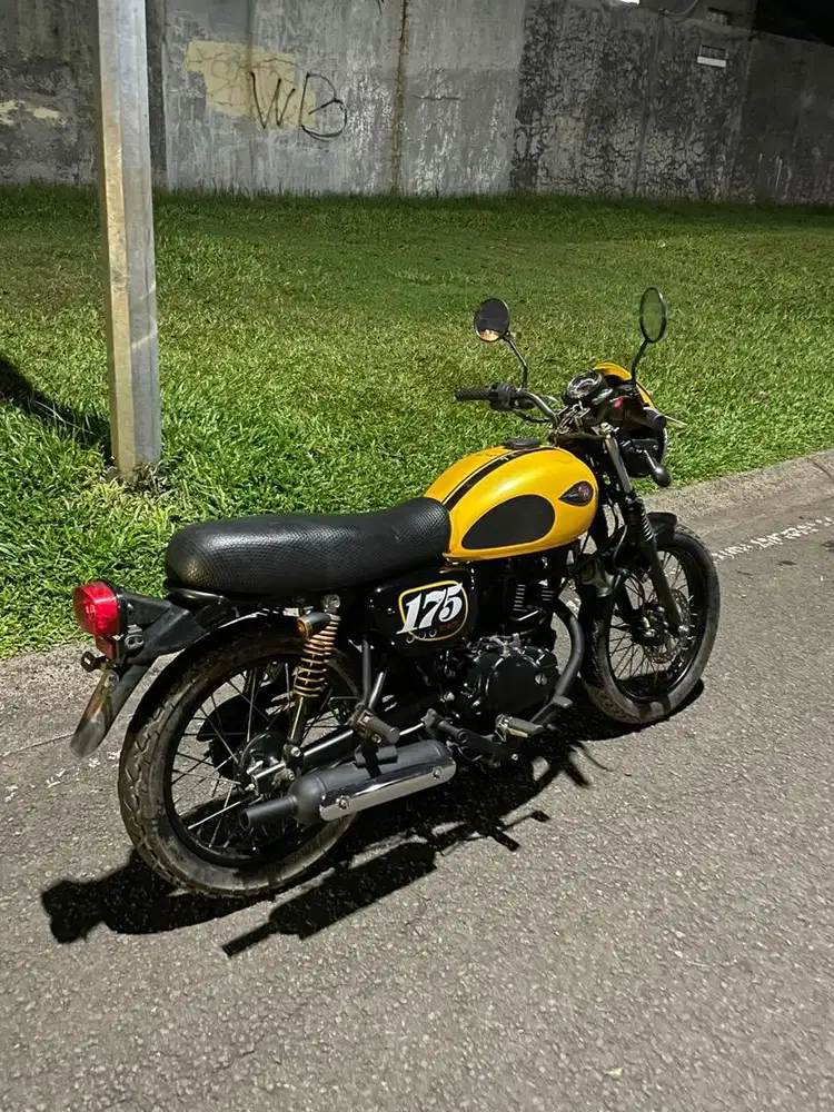 FIR SALE KAWASAKI W175 CAFERACER
