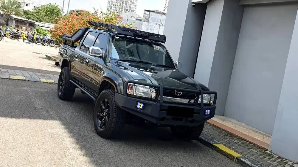 Toyota Hilux Tiger CBU Double Cabin NT Manual 4x4 2004 rare item