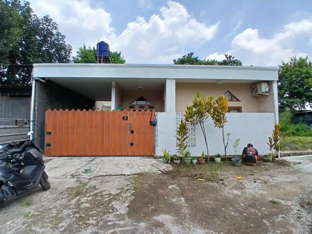 DISEWAKAN RUMAH ARCAMANIK BULANAN/TAHUNAN