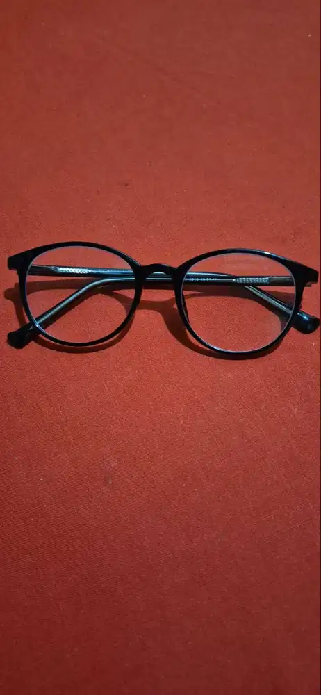 Dijual Frame Kacamata + Lensa