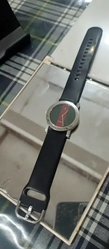 Jam tangan vintage GUCCI 5200 M