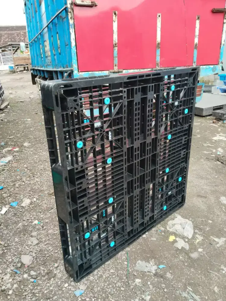 sedia pallet bekas seperti baru
