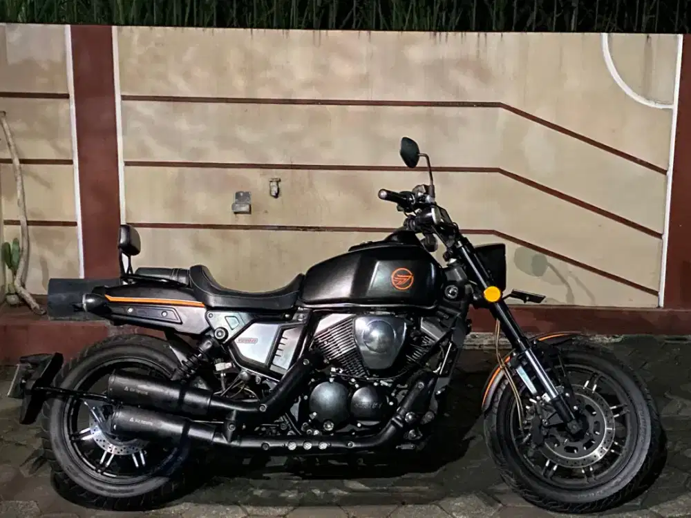 Keeway V250 fi plat K pati