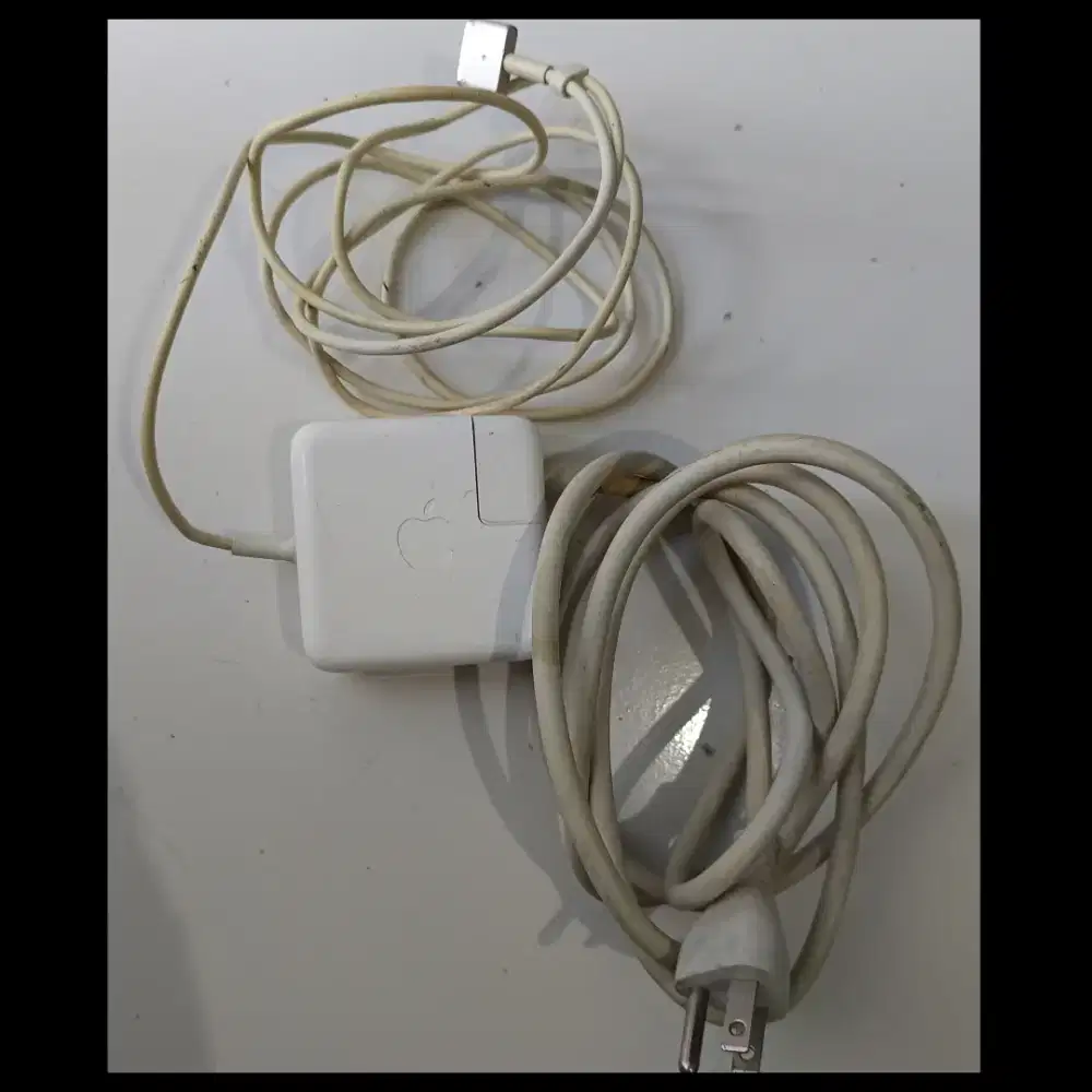 Magsafe 2 power adapter 45W charger apple