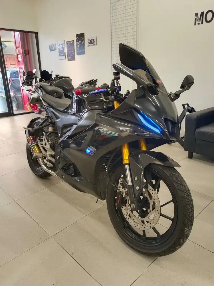 [New Model] Yamaha R15 V4 2023 warna Hitam Glossy R15V4 155 CC Sport