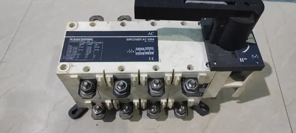 Change over switch 250 ampere