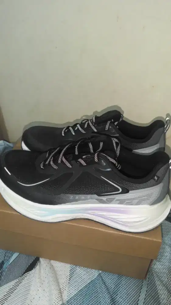 Sepatu original import cina Xtep