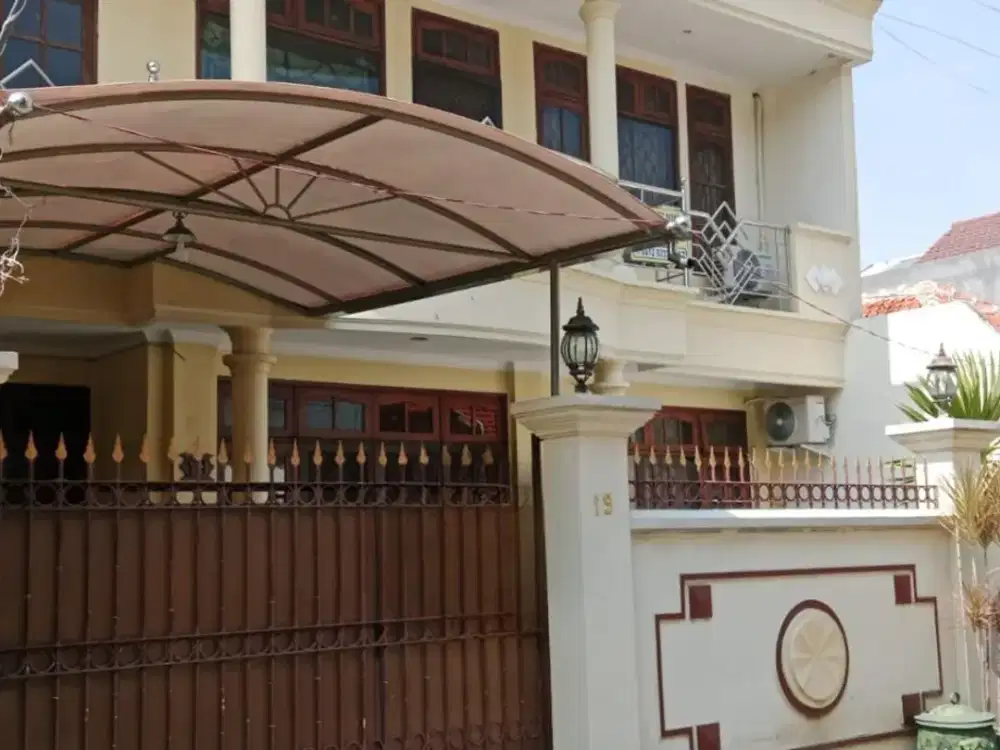 Dijual  Cepat Rumah Modern 2 Lantai Pakis Tirtosari Depan Ciputra Mall Surabaya