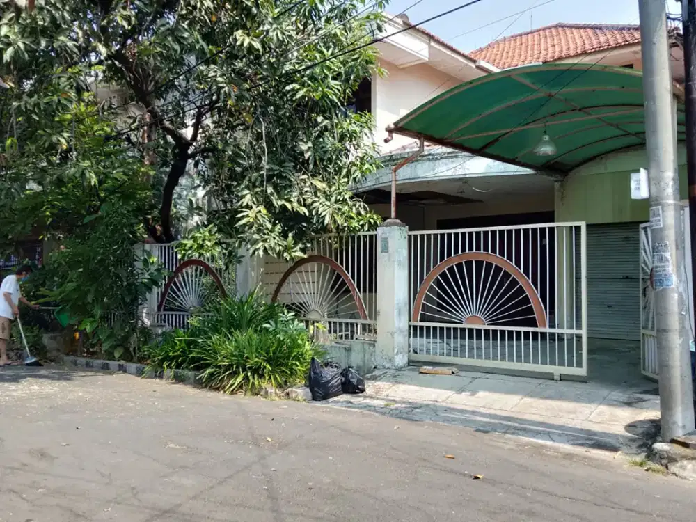 Dijual Murah Rumah Darmo Permai Utara Letak Strategis