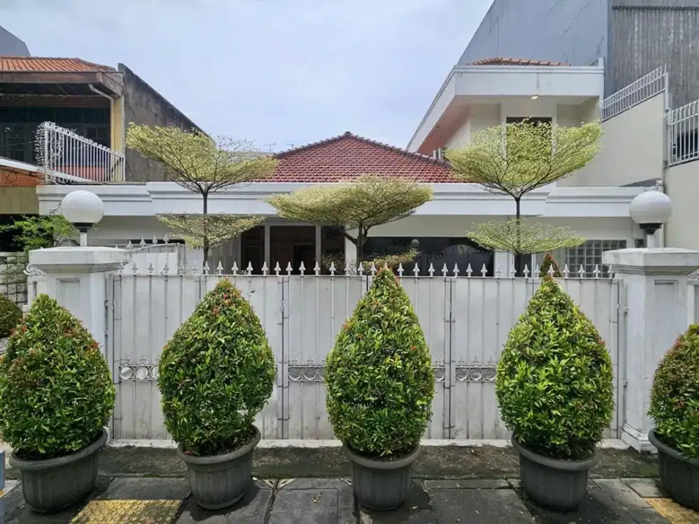 Dijual Rumah Di Nol Jalan Raya Suryo - Senopati Jakarta Selatan