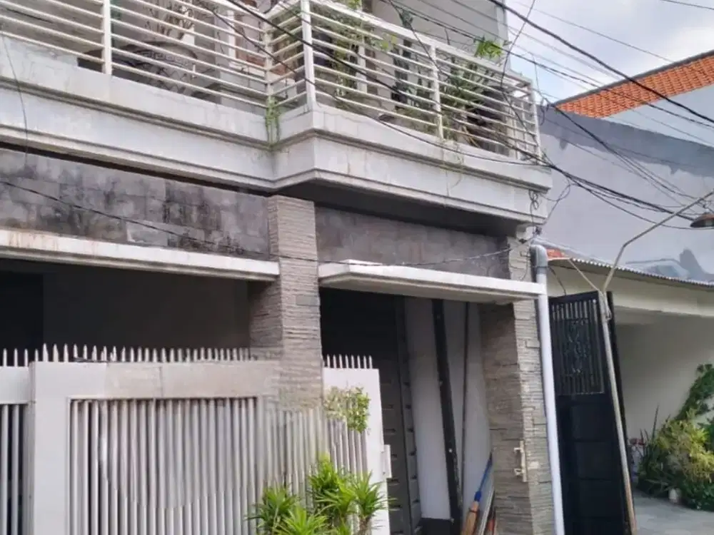 Dijual Rumah MInimlasi Modern 2 Lantai Simo Hilir