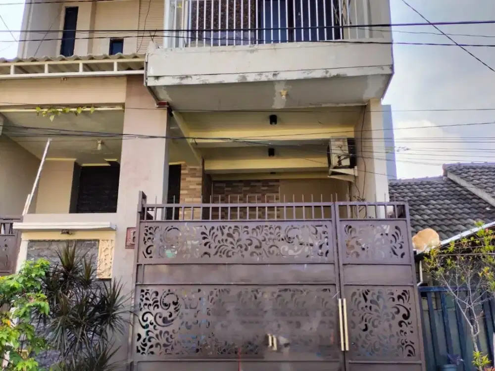 Turun Harga Dijual Cepat Rumah Siap Huni Dua Lantai Medokan Ayu Utara