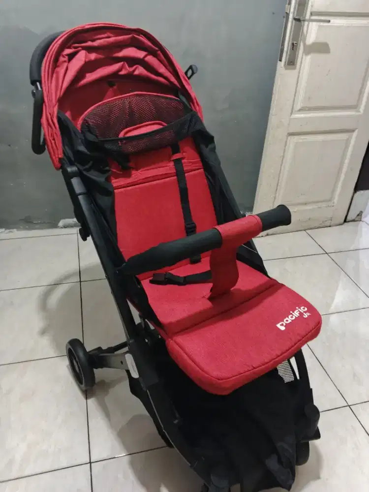 Stroller paciffic jr one fold cabin size