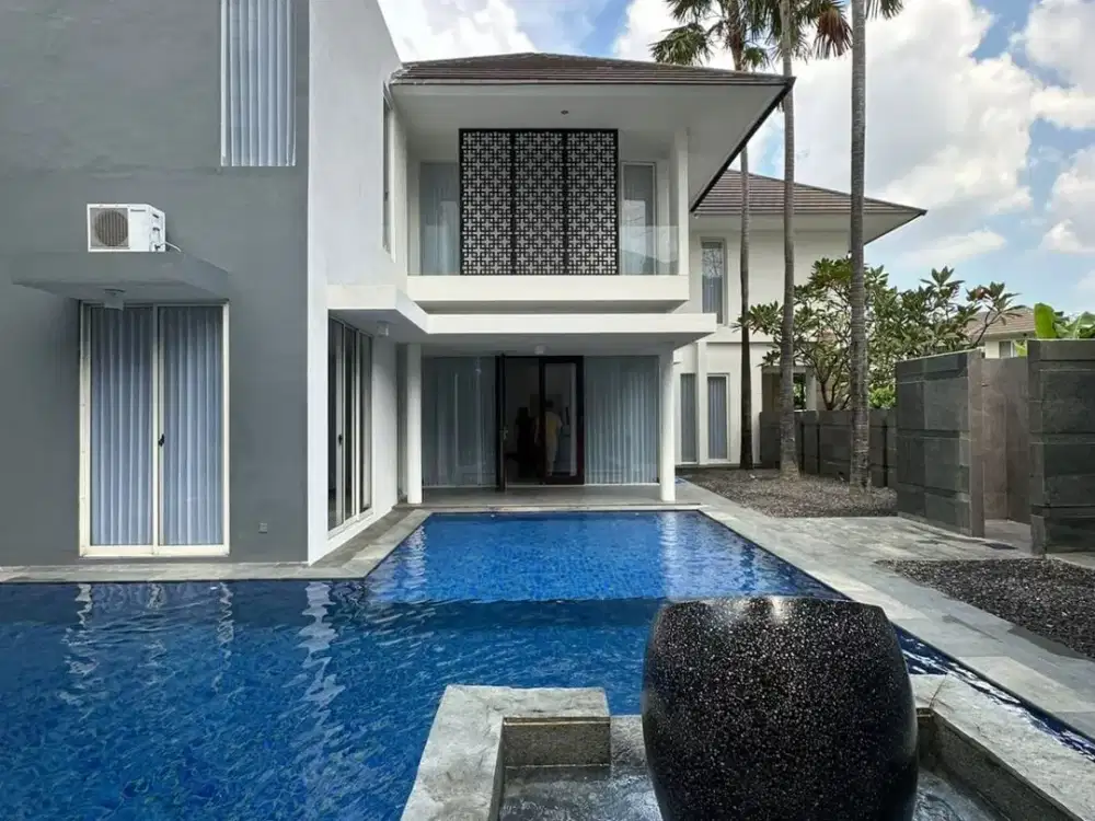 Dijual Rumah Royal Residence Ada Kolam Renang Wiyung