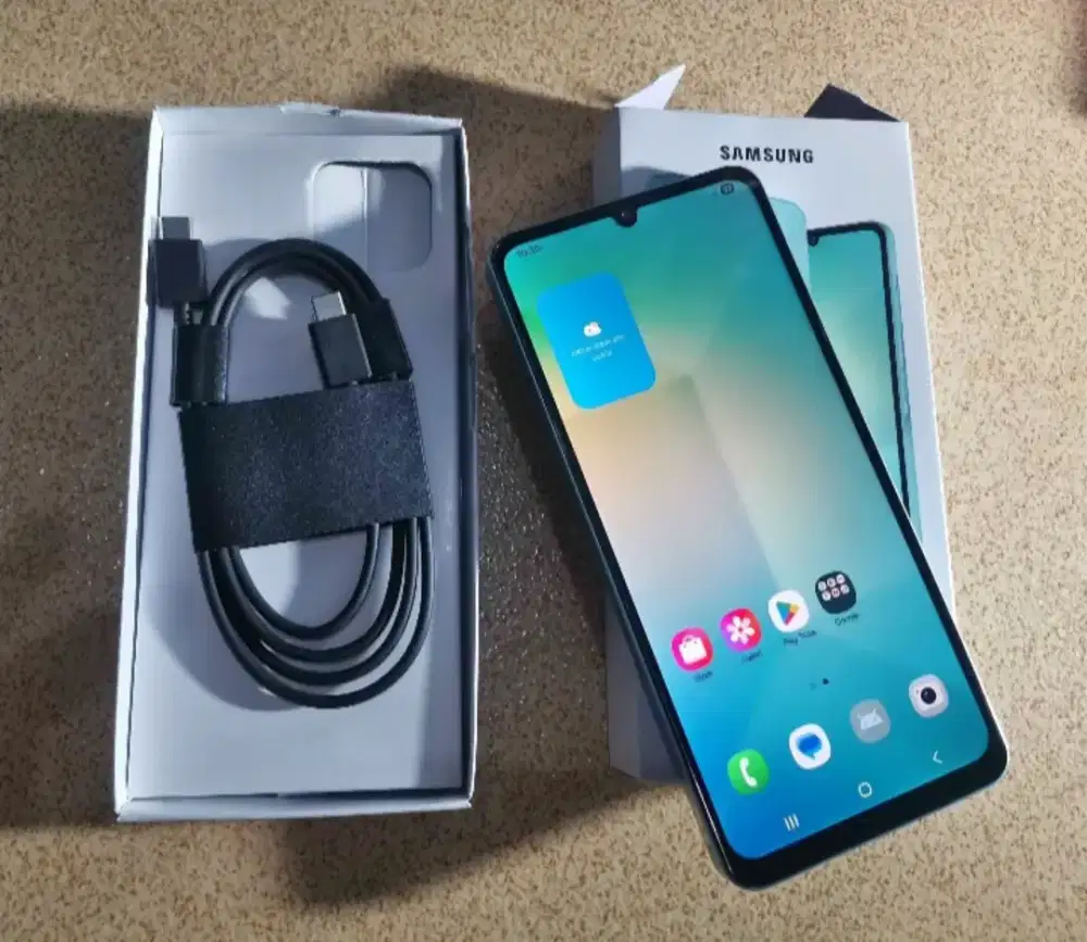 SAMSUNG GALAXY A06 4/64GB